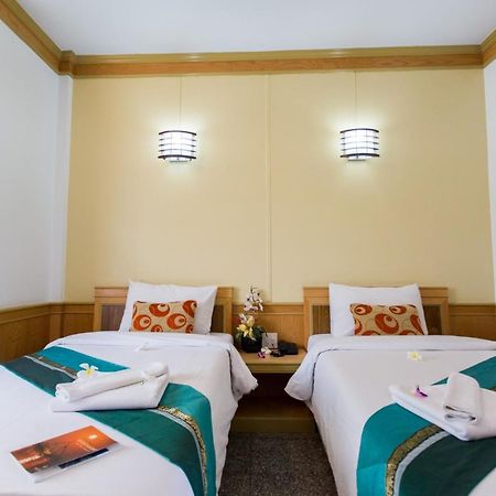 Boom Forest Hotel Hat Yai Bagian luar foto