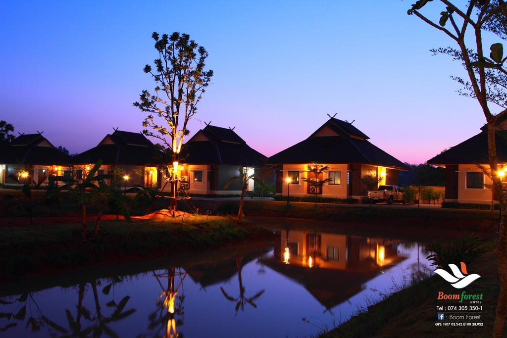 Boom Forest Hotel Hat Yai Bagian luar foto