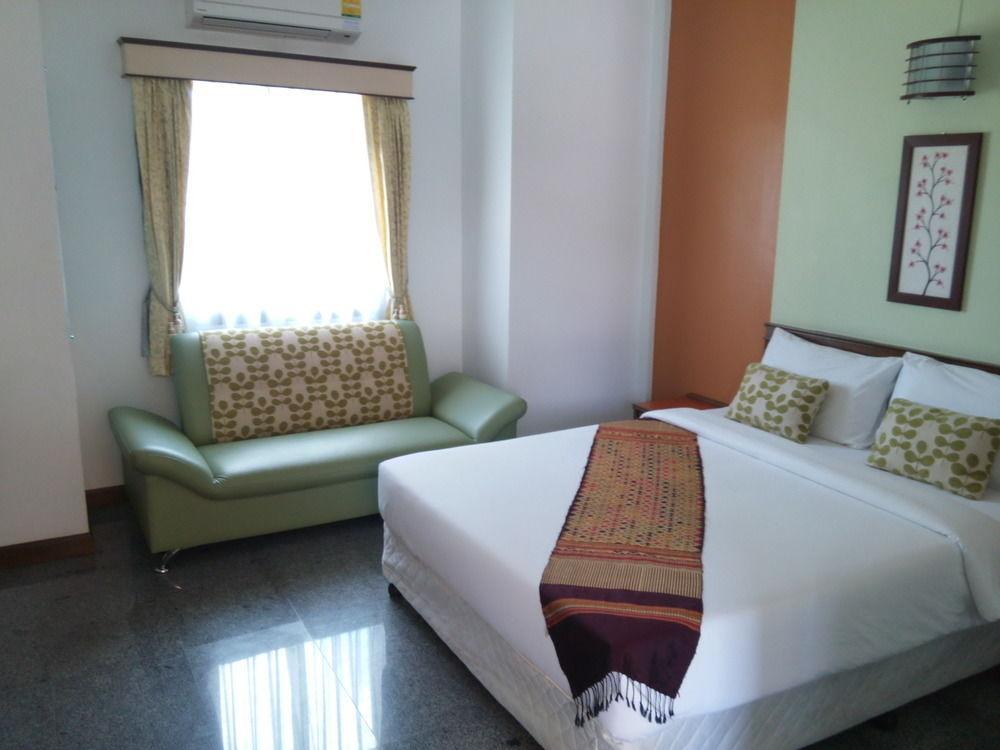 Boom Forest Hotel Hat Yai Bagian luar foto