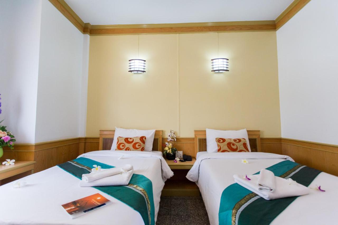 Boom Forest Hotel Hat Yai Bagian luar foto